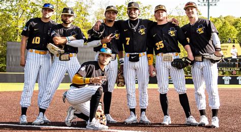 Parking Arkansas State Red Wolves at Rice Owls Mens Basketball, Tudor ...