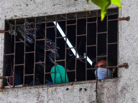 COVD-19 Horror! Dharavi, Asia's Largest Slum Is Fighting Coronavirus