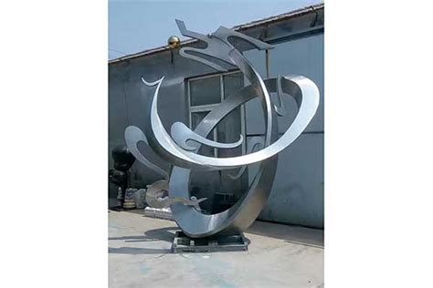 不锈钢雕塑的优越性-方圳雕塑厂