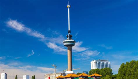 6 Must Visit Observation Towers in the World - lifeberrys.com