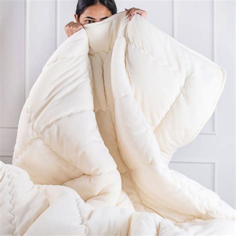 Buy The Best Quilts Online at Best Prices in India