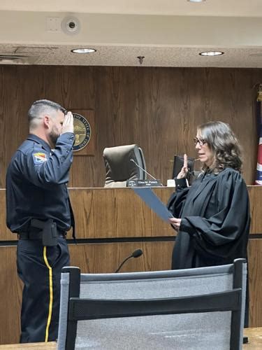 Fisher sworn in as CPD Chief | News | circlevilleherald.com