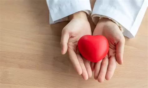 Monocyte-to-HDL cholesterol ratio helps assess vascular health in T2DM ...