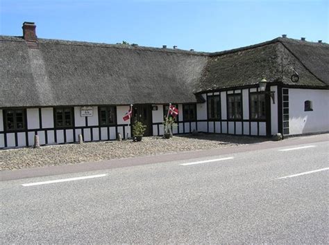 HVIDSTEN KRO (Spentrup) - Inn Reviews & Photos - Tripadvisor
