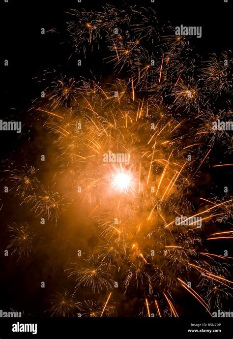 48 Inch Firework Display 的图像结果