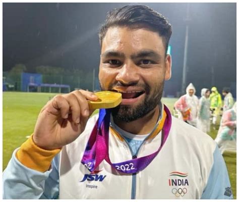 HAPPY FACES ALL AROUND!!!