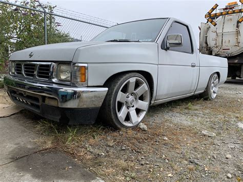 1996 Nissan Pickup for Sale in Federal Way, WA - OfferUp