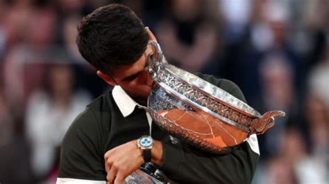 Carlos Alcaraz defeats Jannik Sinner to win French Open title - ESPN Video