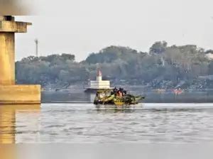 Delhi govt mulls forming Yamuna task force to prevent encroachment ...