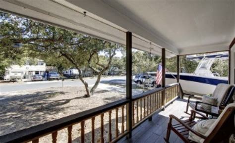 Tucker's Sea Ranch - Pup friendly, one-level ranch with fenced yard and ...