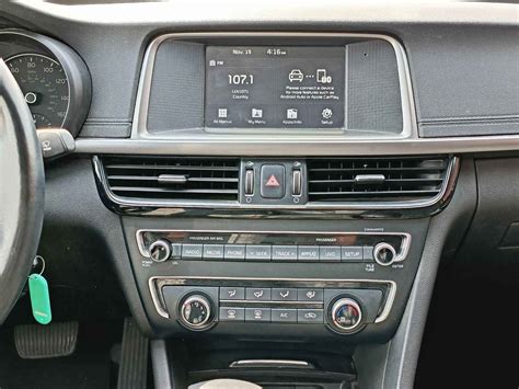 KIA OPTIMA LX 2018 – Pioneering Elegance and Reliability