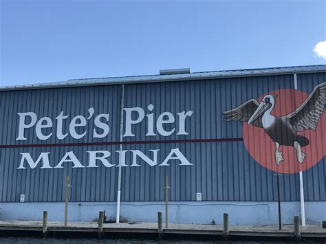 Crystal River Pete's Pier Marina in Crystal River, FL, United States ...