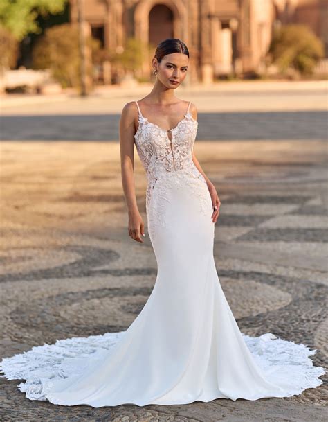 What is a sheath wedding dress 60 photos - Astyledwedding.com