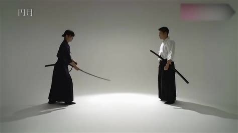 日本武士刀刀法演示，拔刀速度真快！