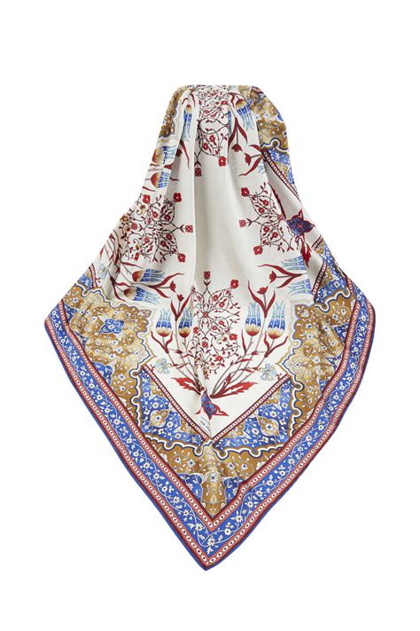 Saks Claret Red Turkish Motif Candlestick Tulip Pattern Silky Square Scarf