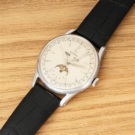 Omega Cosmic Triple Date Calendar Moonphase 35mm For Sale at 1stDibs