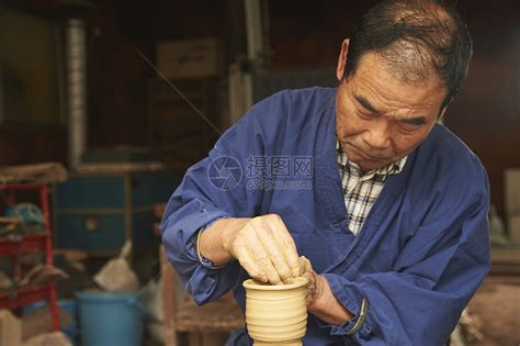 艺术设计学院陶瓷系举办中国陶瓷艺术大师李明Workshop工作坊