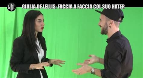 Giulia De Lellis, Le Iene: faccia a faccia con l'hater, "Io vittima di ...