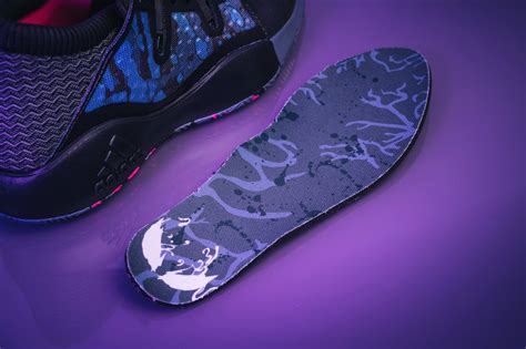 donovan mitchell venom shoes