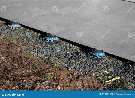 Rubber Floor Tiles Outdoor Flooring Patio Pavers with Adjustable Plots ...