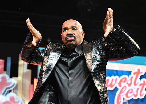 Steve Harvey Death Hoax: AI-Generated Article Allegedly to Blame - Newsweek