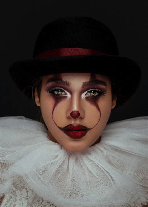 Pretty Clown Face Paint