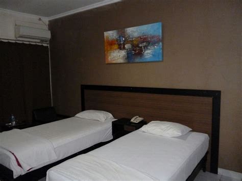 HOTEL MERBABU (Semarang) - Hotel Reviews & Photos - Tripadvisor