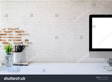 Computer Table Front View 的图像结果