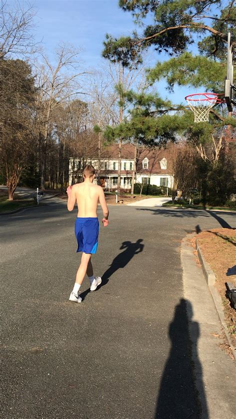 Step Over Dunk Basketball 的图像结果