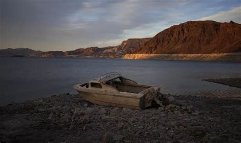 干旱水位降，米德湖再出现人类遗骸……5月以来第4具（图）_腾讯新闻