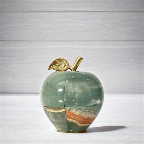 Handcrafted Onyx Apple Sculpture - Green - Unique Indian Sculpture for ...