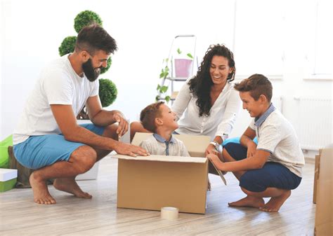 Family Meeting 的图像结果