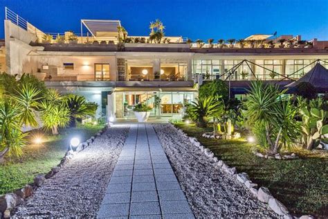 RESIDENCE ABITARE IN VACANZA (La Caletta) - Apartment Hotel Reviews ...