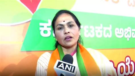 Shobha Karandlaje attacks Surjewala after he calls Lord Hanuman a ...