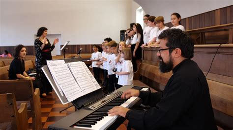 Music School Online Gallery Washington | Quartertonez Music