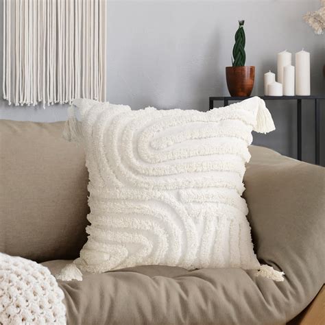 AELS Boho Decorative Textured Throw Pillow Covers with Tassels 18x18 ...