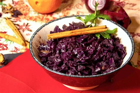 Find a recipe for Christmas Red Cabbage with Apple on Trivet Recipes: A ...
