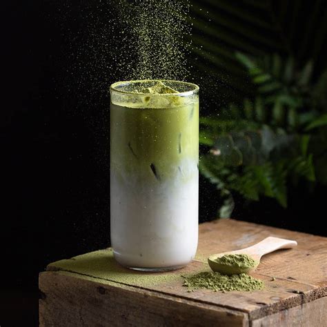 Matcha Iced Latte Recipe · Easy Healthy Drink Recipes · Mocktail.net