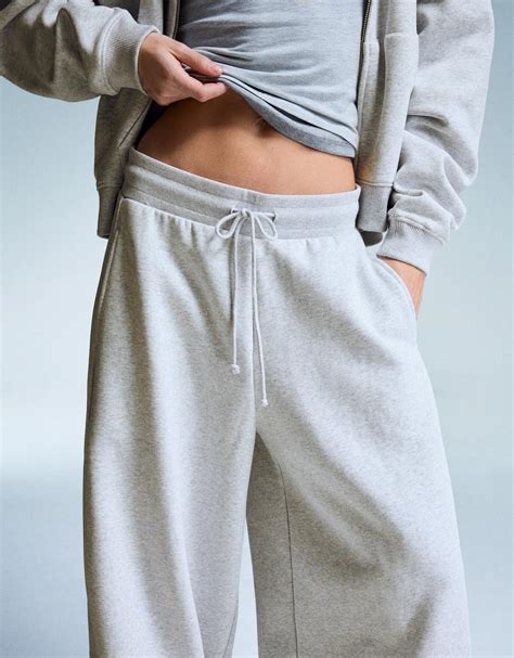 Plush barrel trousers with stoppers - Women | Bershka