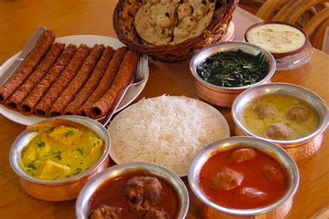 #LBBPicks: KongPoush In Andheri Is Serving Up Authentic Kashmiri Grub | LBB