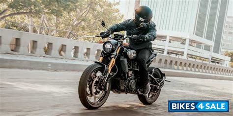 Photo 5. Indian FTR 1200 S Motorcycle Picture Gallery - Bikes4Sale