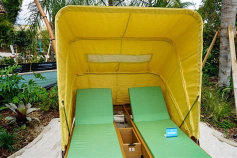 Volcano Bay Lockers: How They Work And What To Bring