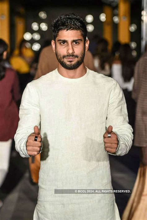 Nora Fatehi goes traditional on Day 2 of the Lakme Fashion Week Summer ...