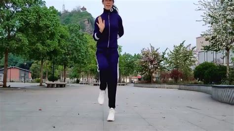 曳步舞基本步来了，学会这十种基本步、跳曳步舞就不难了！ - YouTube