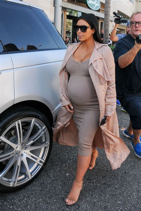 Kim Kardashian Pregnant Blue Dress