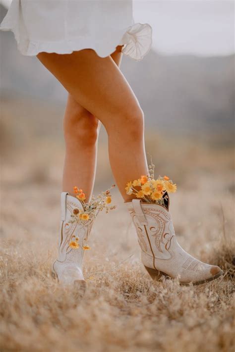 Country Girl Boots 的图像结果