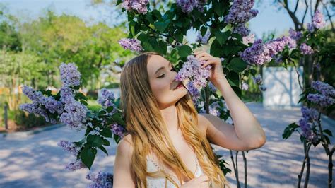 Why Is Perfume So Expensive? | Zayya Fragrance