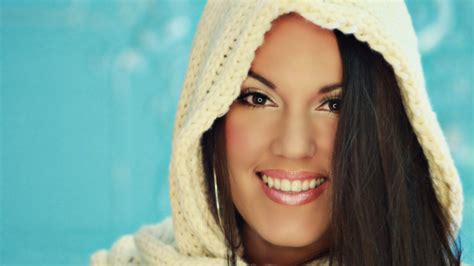 Superbook Video - Clip - Beckah Shae Interview - Watch Online