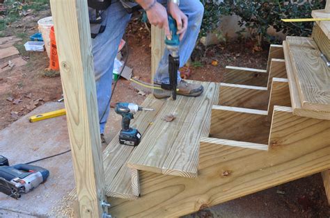 Deck Stair Stringer Layout & Spacing | Decks.com