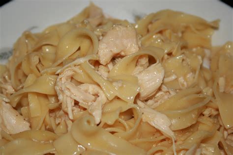 Crock Pot Chicken and Noodles